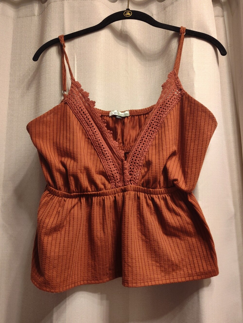 Wild Moss Rust Lace-Trim Sleeveless Top. XL